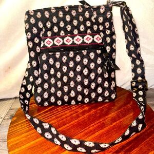 Vera Bradley Classic Women’s Black Red Paisley Cross Body bag & wallet set